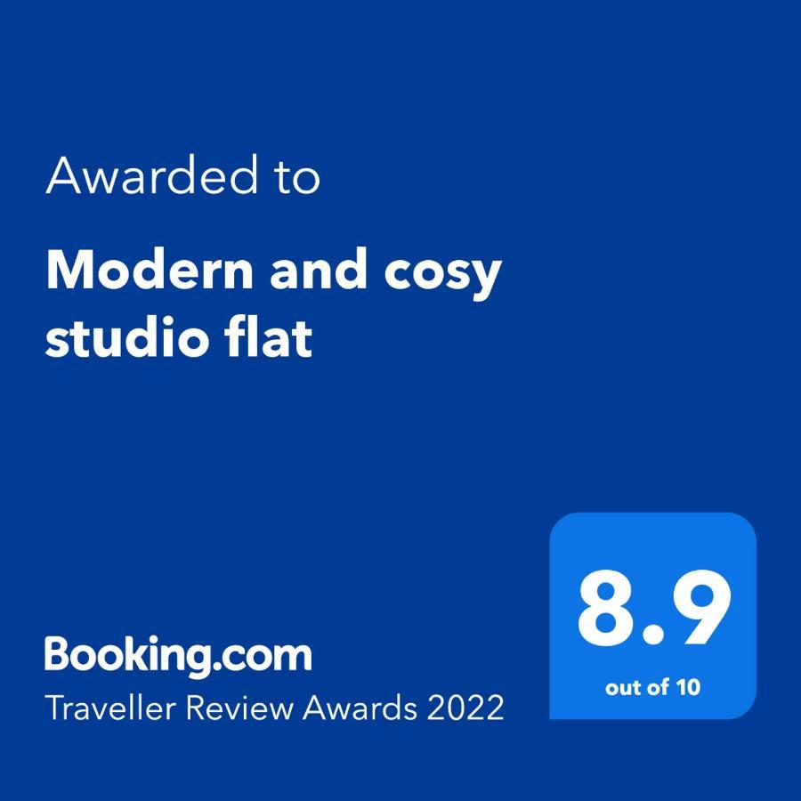 Modern And Cosy Studio Flat Лондон Екстериор снимка